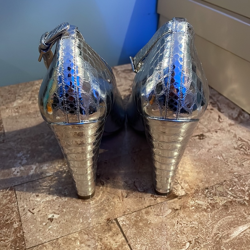 Silver Metallic Python Embossed Michael Kors Coll… - image 3